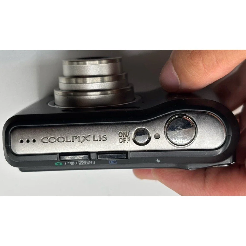 Nikon COOLPIX L16 7.1MP Digital Camera Matte Black